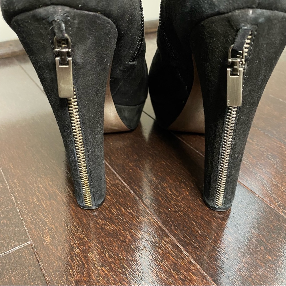 BCBGENERATION Booties - Picture 5 of 9
